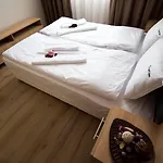 酒店 Court 帕纳久里什泰