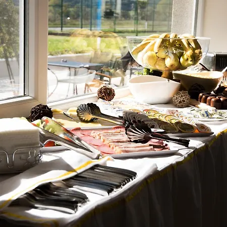 Court 3* باناجيريشت