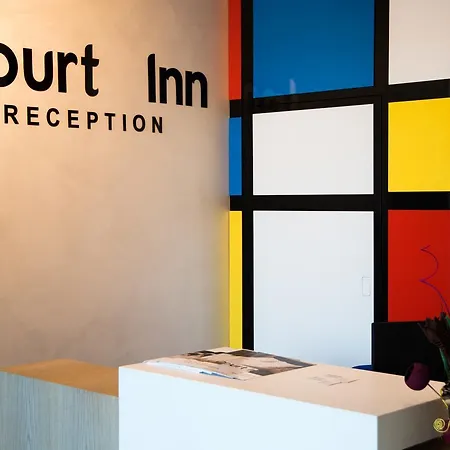 Court باناجيريشت