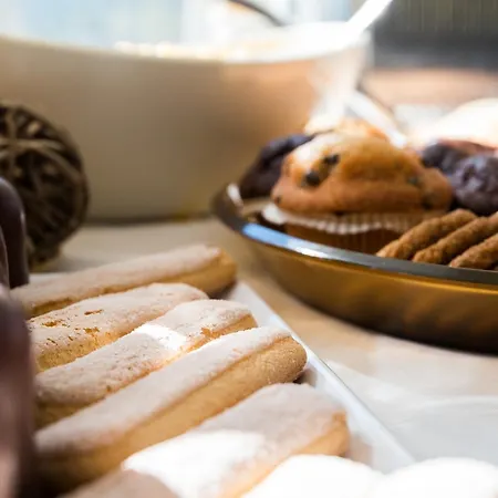 فندق Court باناجيريشت