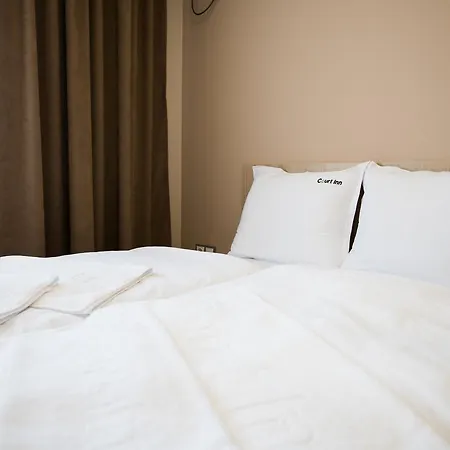 Court باناجيريشت