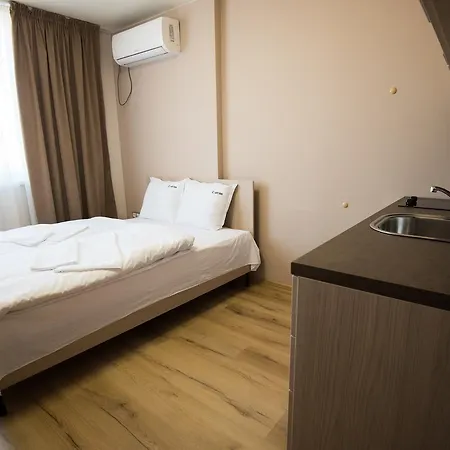 Hotel Court