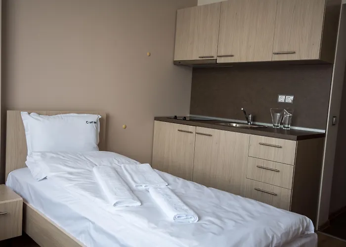 Отель Court Панагюриште