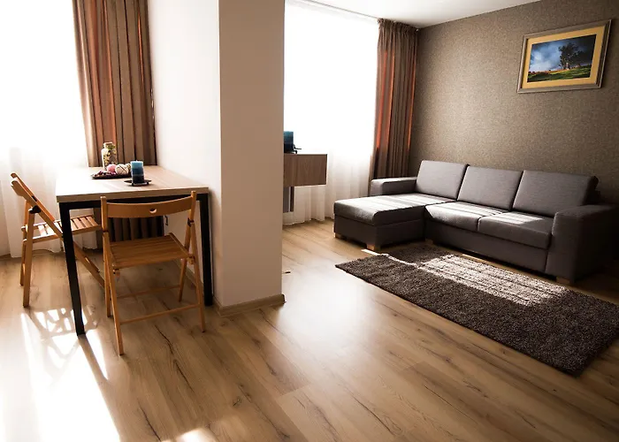 Court 3* Панагюриште