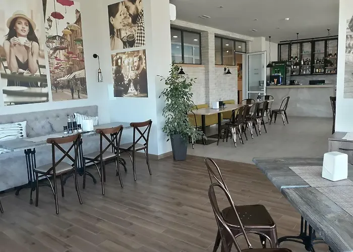 Court Отель Панагюриште